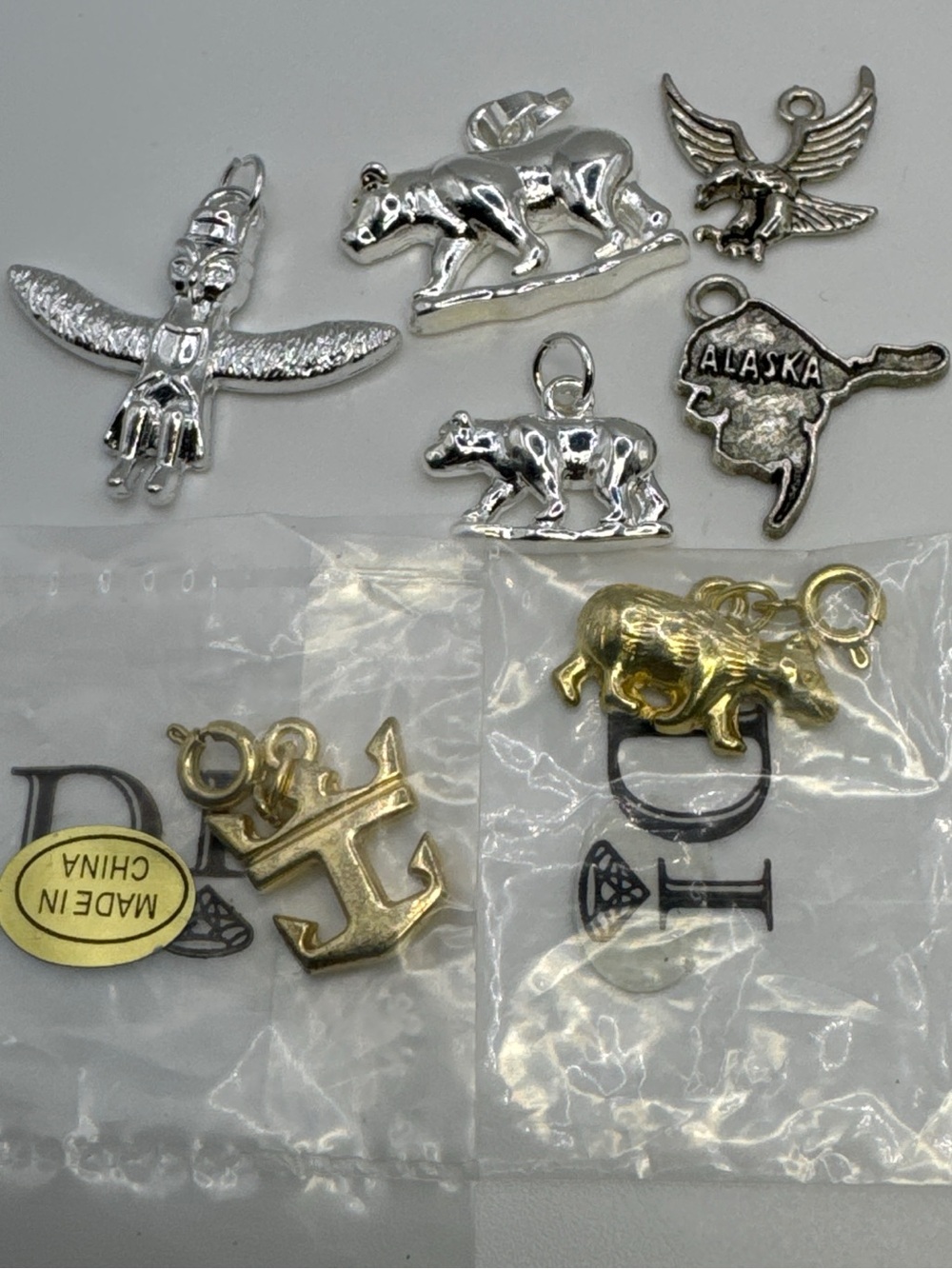 Lot of 7 Alaska & Nature Charms / Pendants - Totem Pole, Bears, Eagle, Anchor &